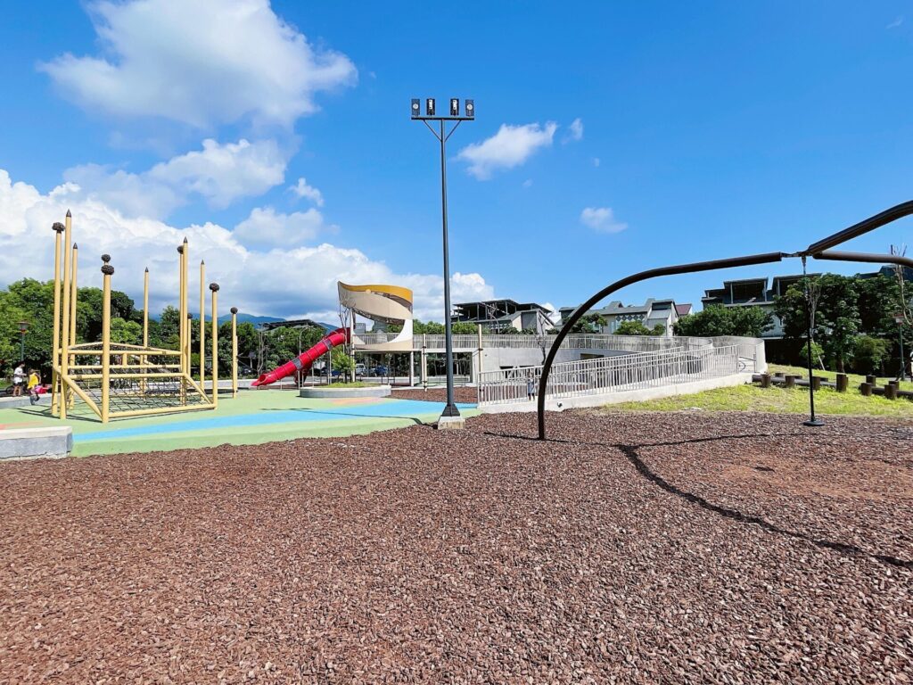 新來義共融遊戲場