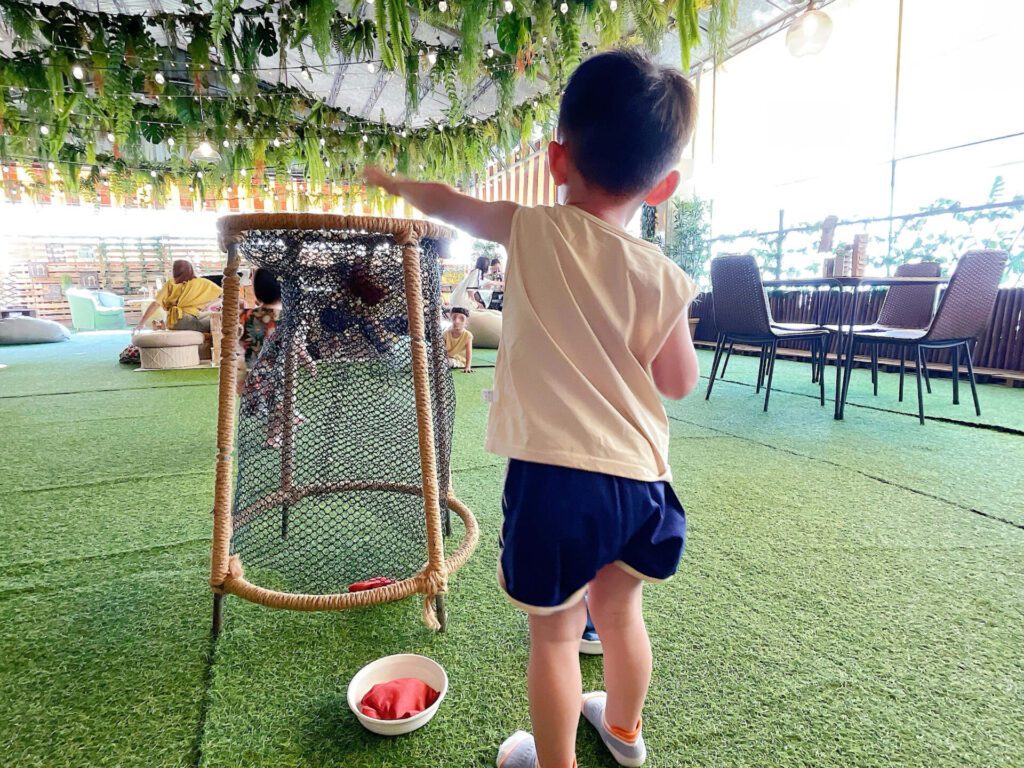 萬大牧場補乳室用餐環境